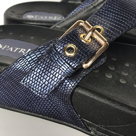 Patrizia by Spring Step Sandals Womens 8.5 Thong Metallic Blue Beachwear Summer - Picture 5 of 8